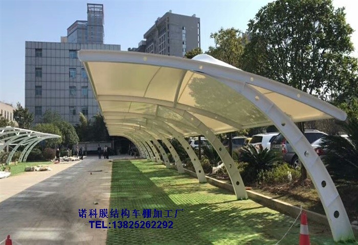 广东揭阳停车棚膜结构工程选用进口膜材海德斯5574